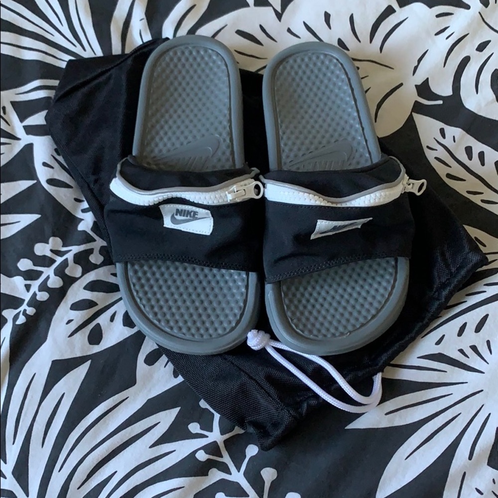Nike FannyPack Slides